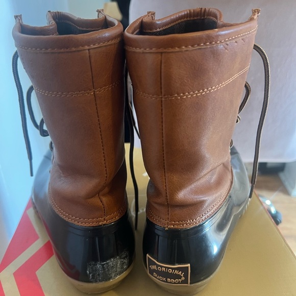 The original duck boot men - Picture 6 of 10